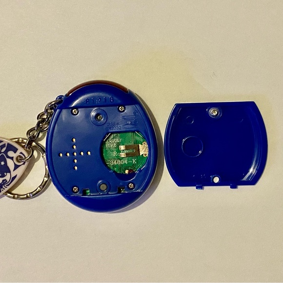 ✨ Tamagotchi Connection V6 2004 Original Music Star Bar Frequency Electric Blue - Picture 11 of 11